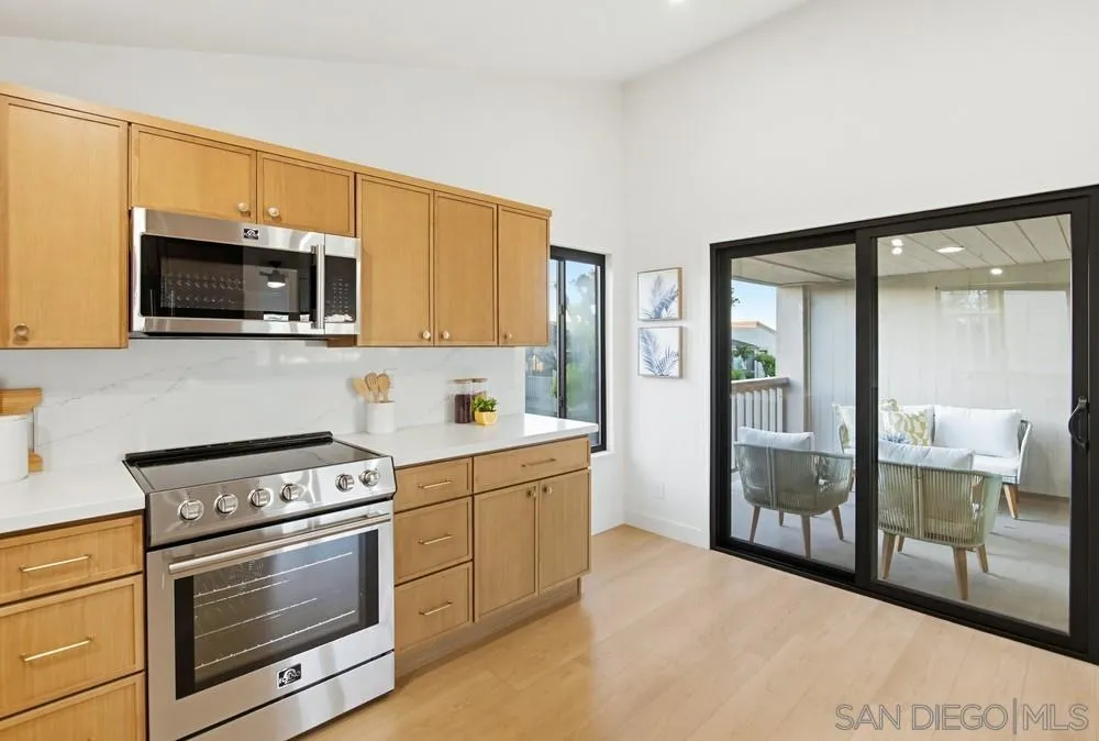 585 S Sierra Ave Unit 27