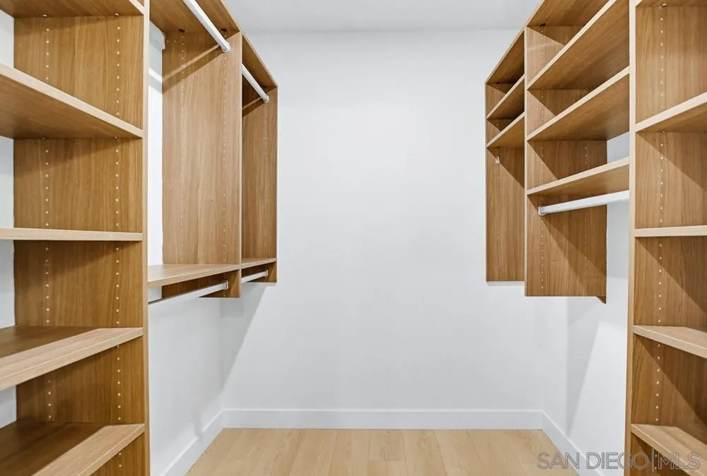 585 S Sierra Ave Unit 27