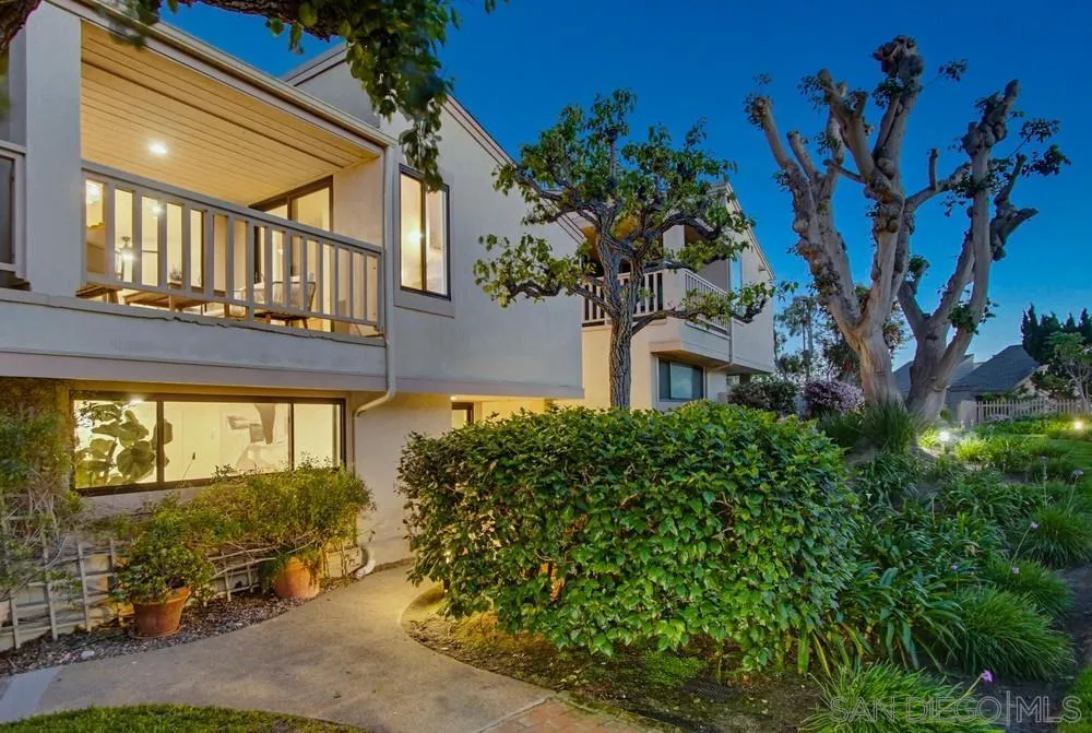 585 S Sierra Ave Unit 27