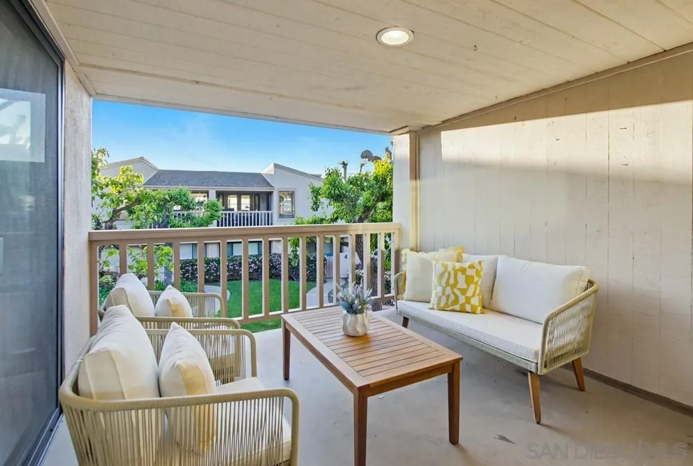 585 S Sierra Ave Unit 27