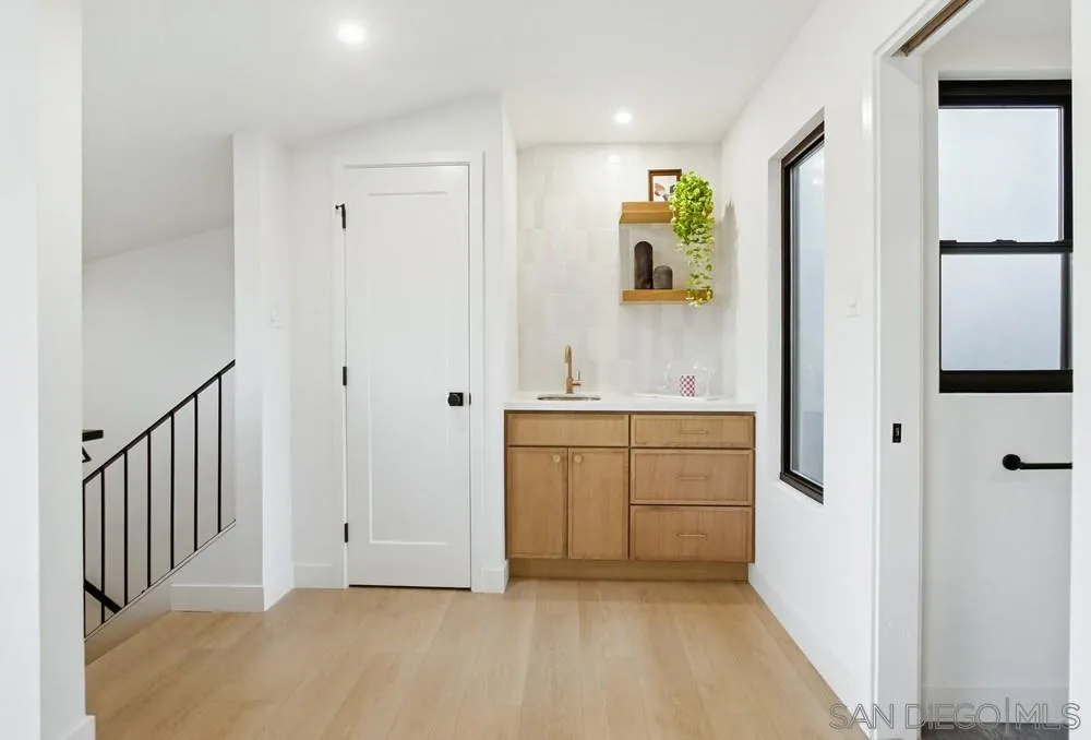 585 S Sierra Ave Unit 27