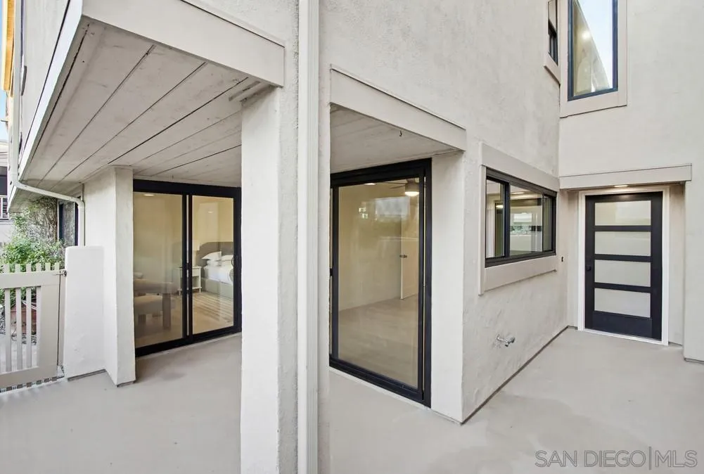 585 S Sierra Ave Unit 27