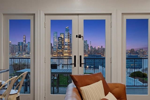 412 GREGORY AVE Unit: 2