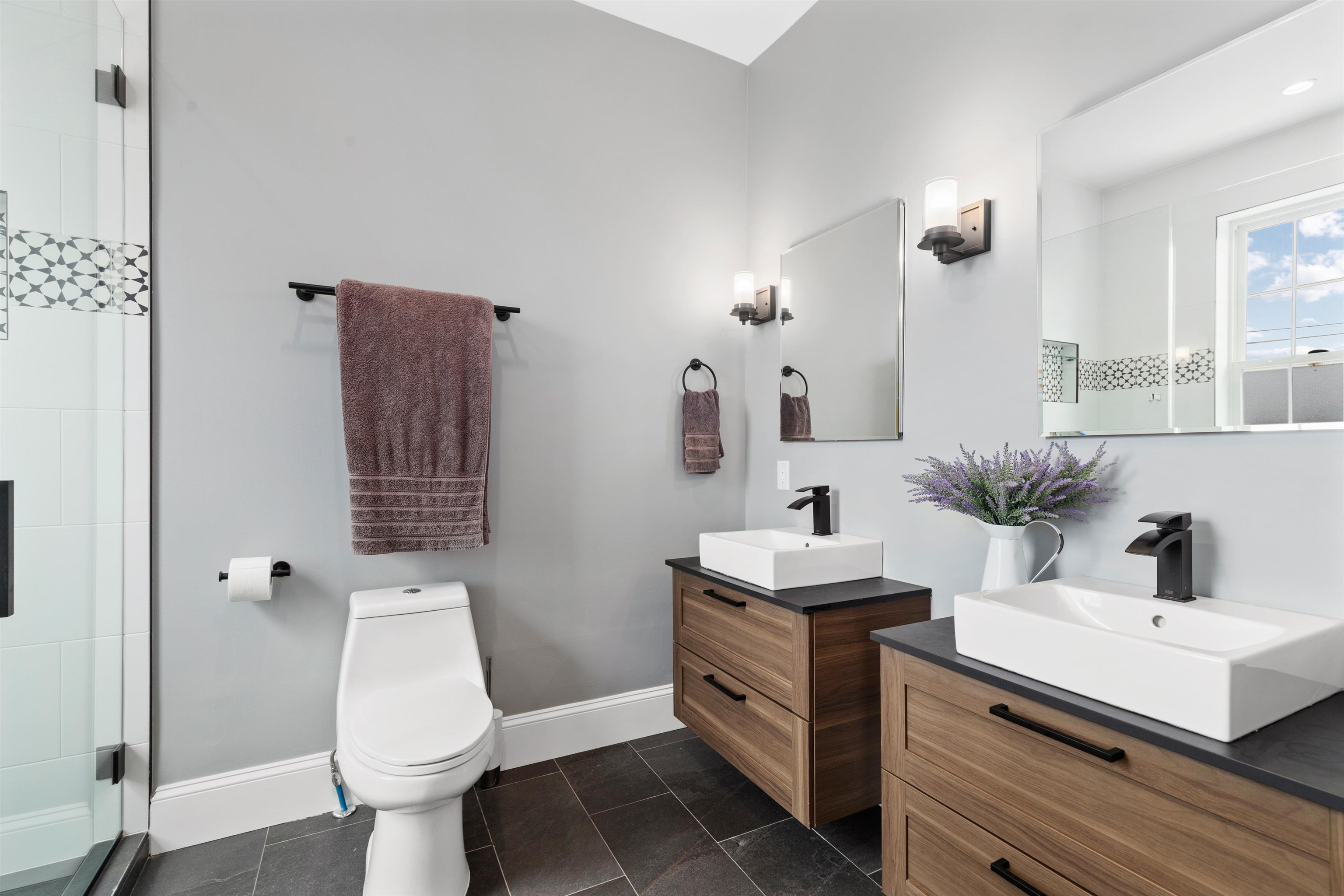 412 GREGORY AVE Unit: 2