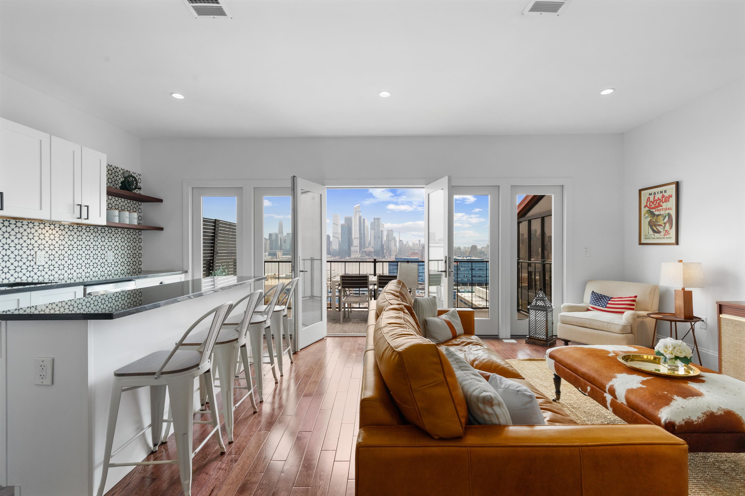 412 GREGORY AVE Unit: 2