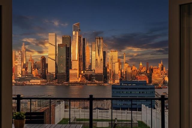 412 GREGORY AVE Unit: 2