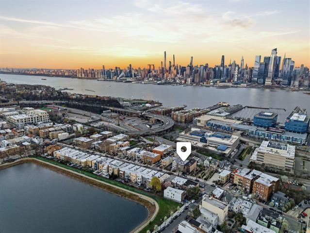 412 GREGORY AVE Unit: 2