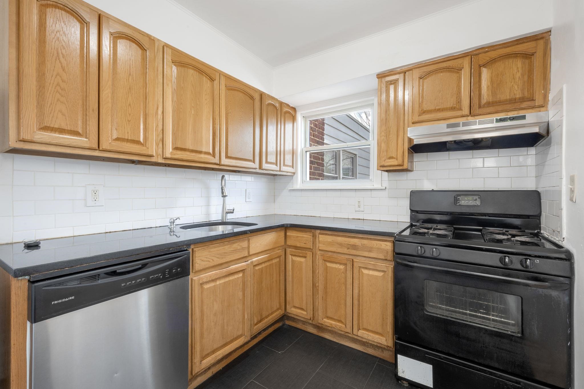 180 WEST 26TH ST