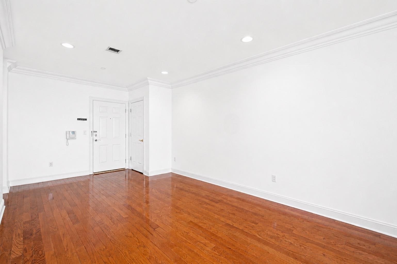 180 EDGEWATER RD Unit: 1B