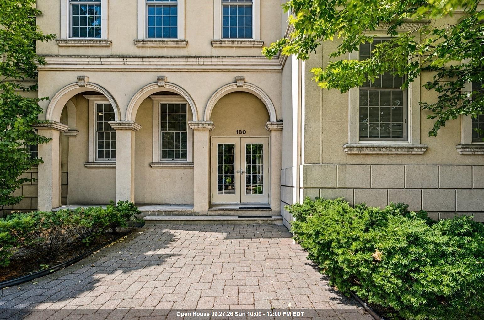 180 EDGEWATER RD Unit: 1B