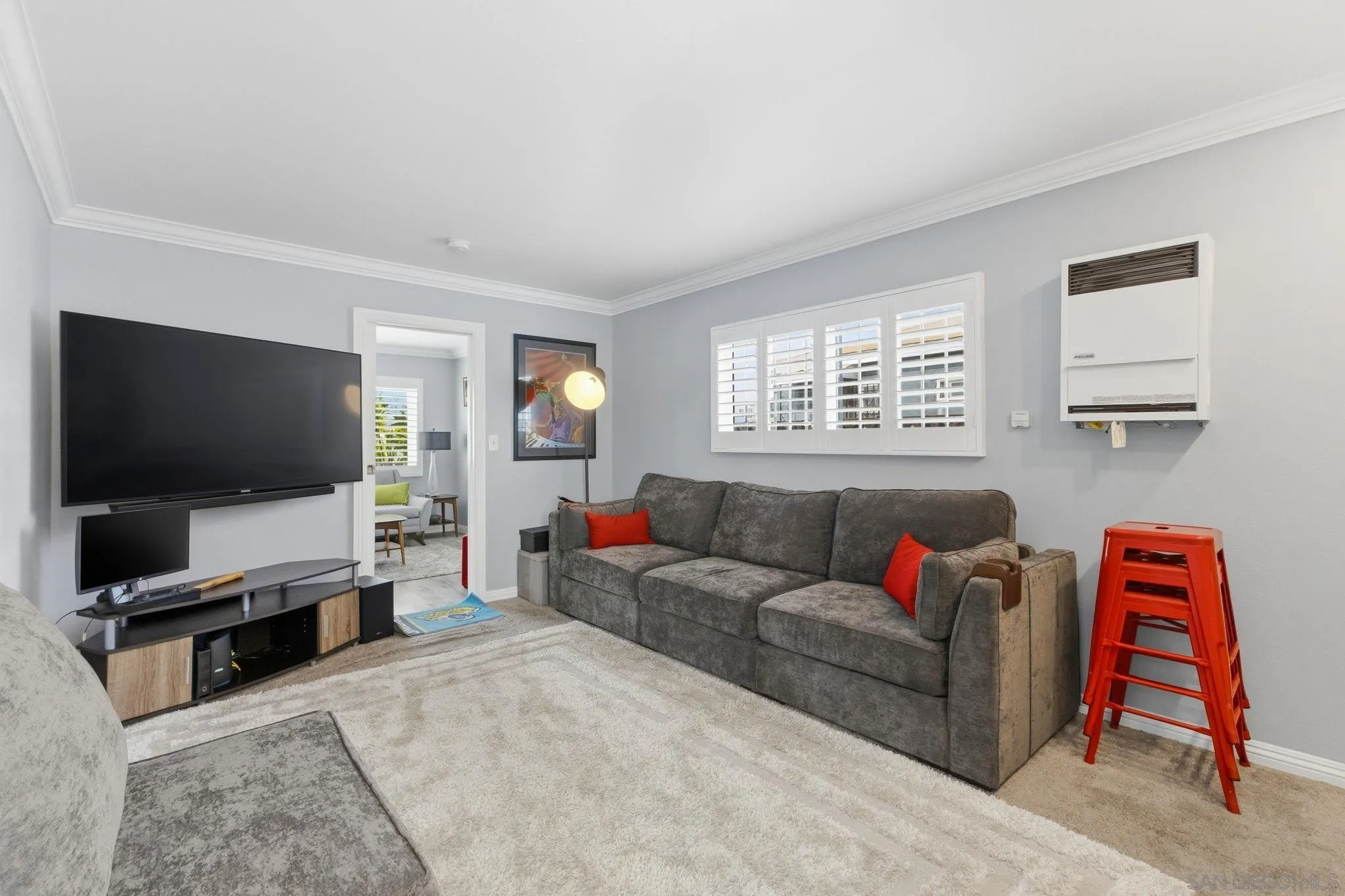 2211 W 134th St