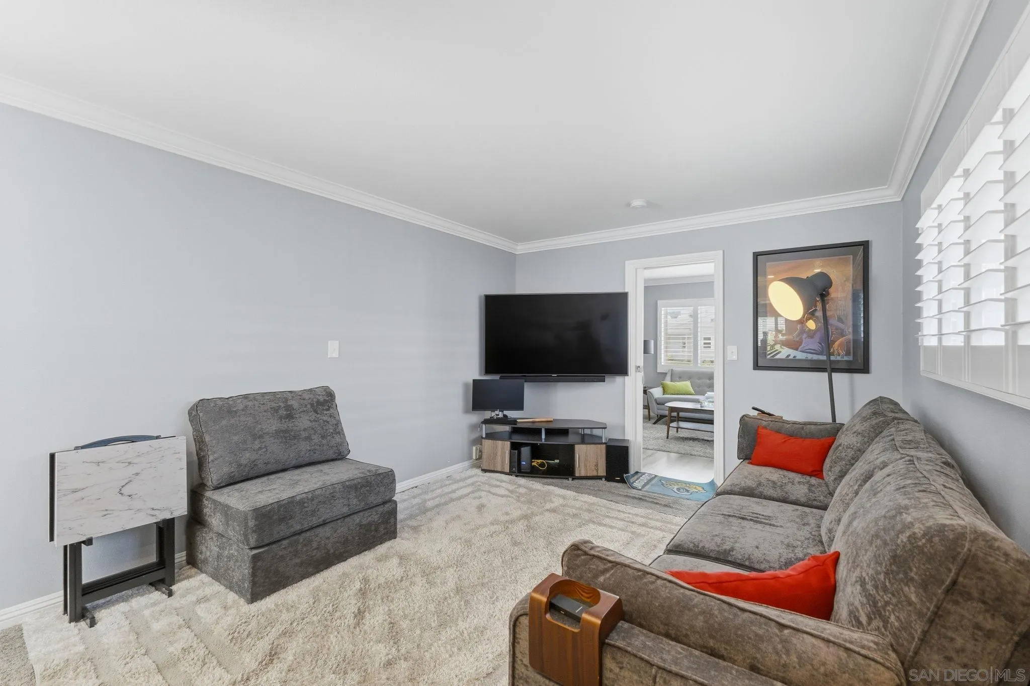 2211 W 134th St