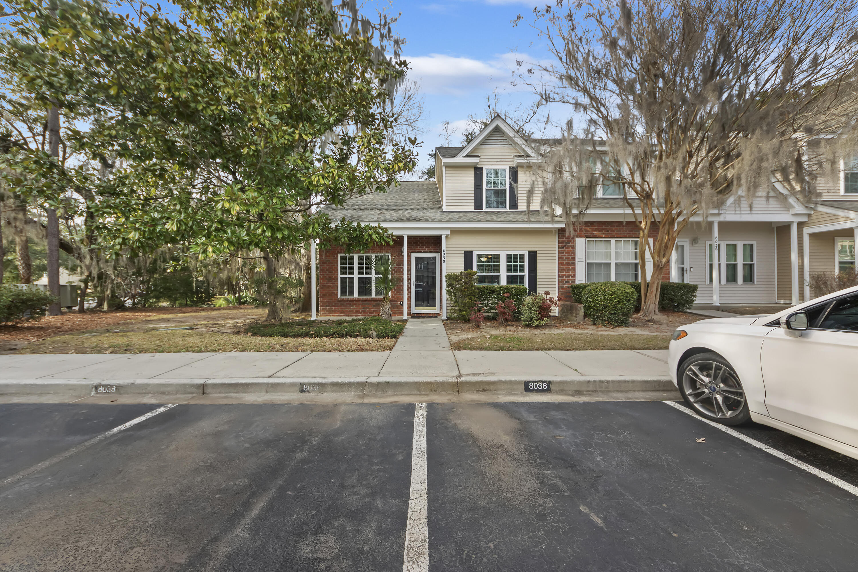 8038 Shadow Oak Drive