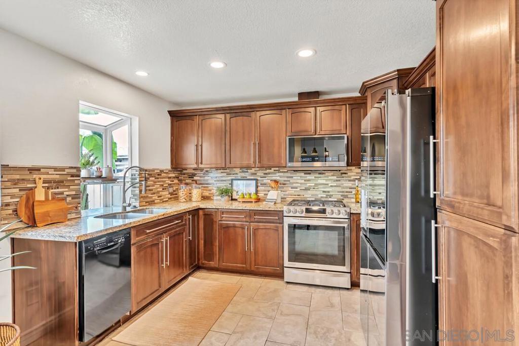 370 Wisconsin Ave