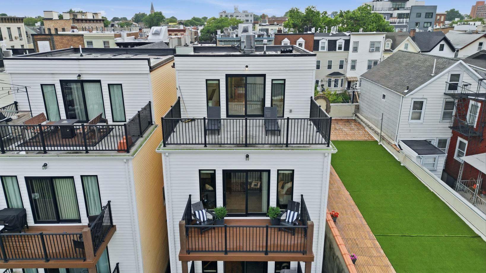 208 OGDEN AVE Unit: #2