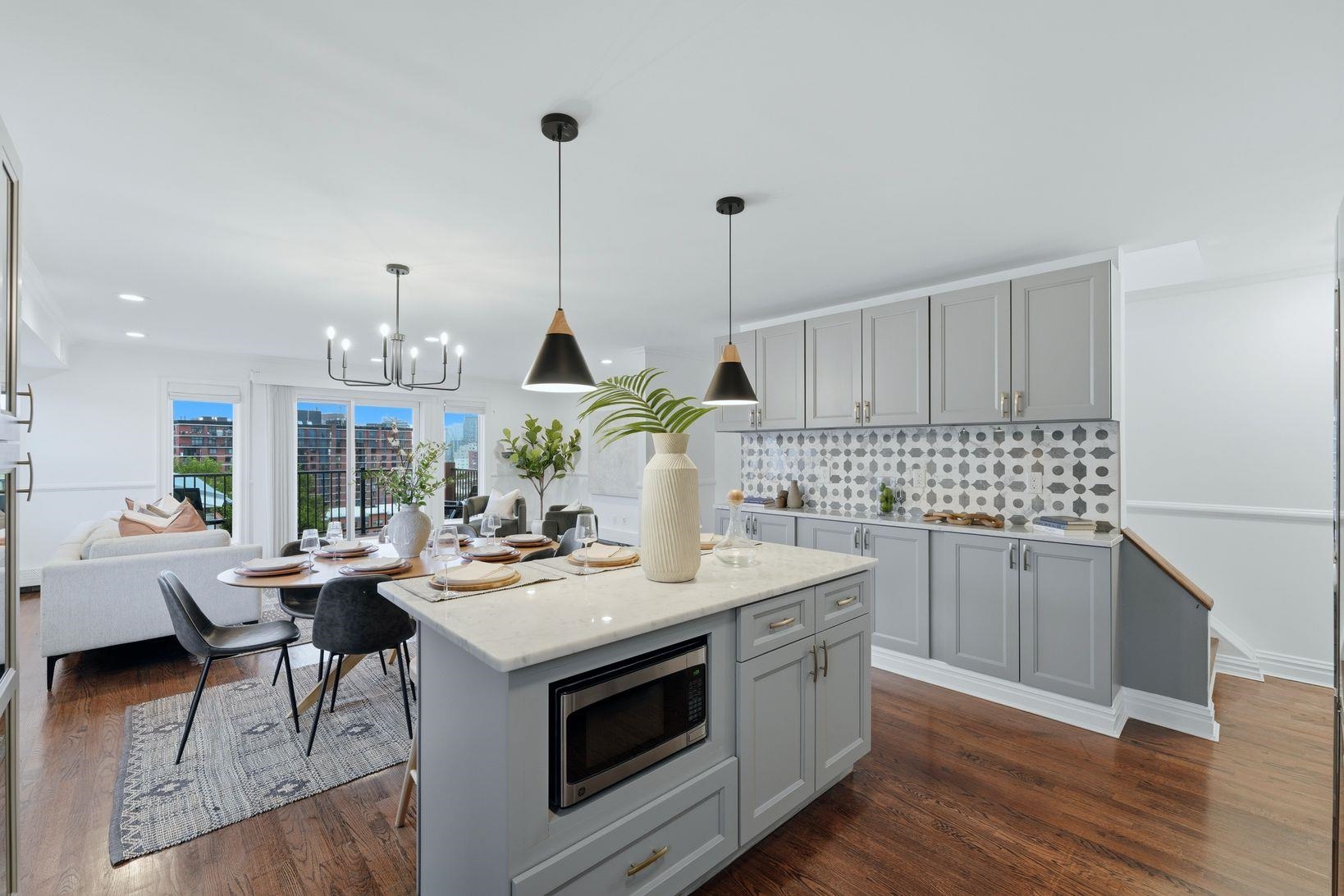 208 OGDEN AVE Unit: #2
