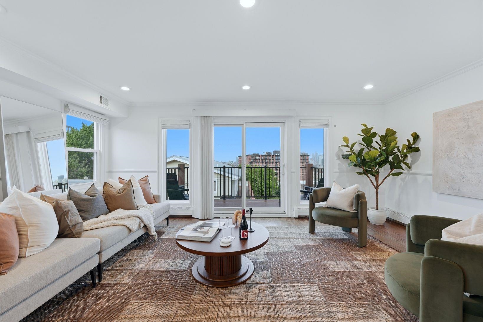 208 OGDEN AVE Unit: #2