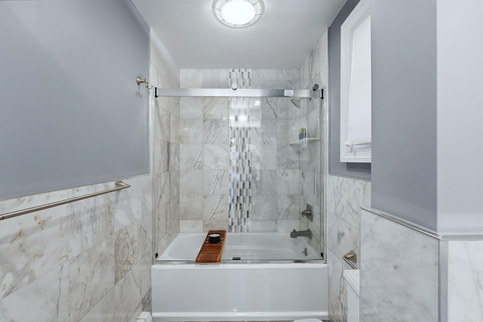 208 OGDEN AVE Unit: #2