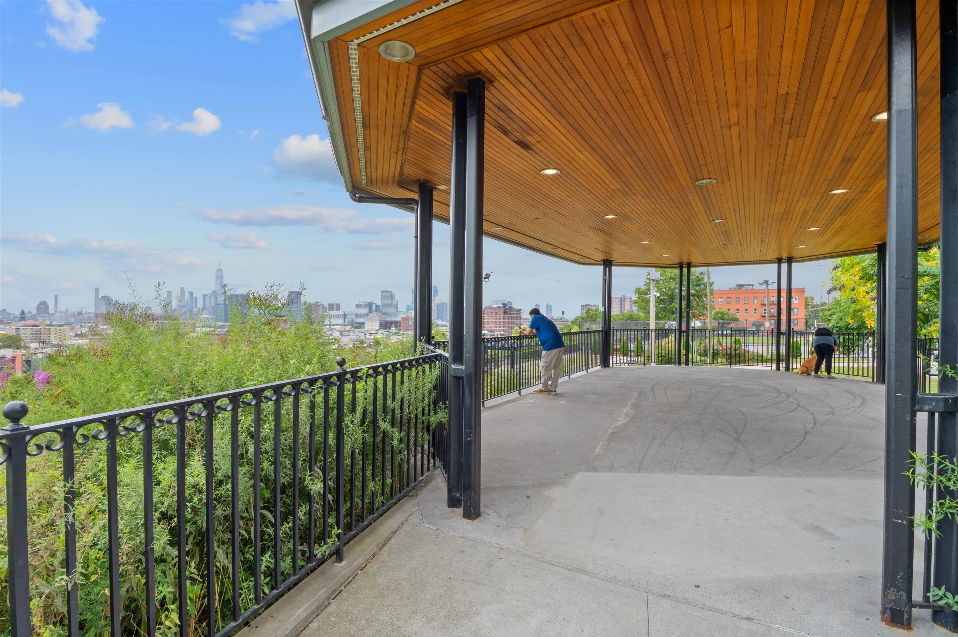 208 OGDEN AVE Unit: #2