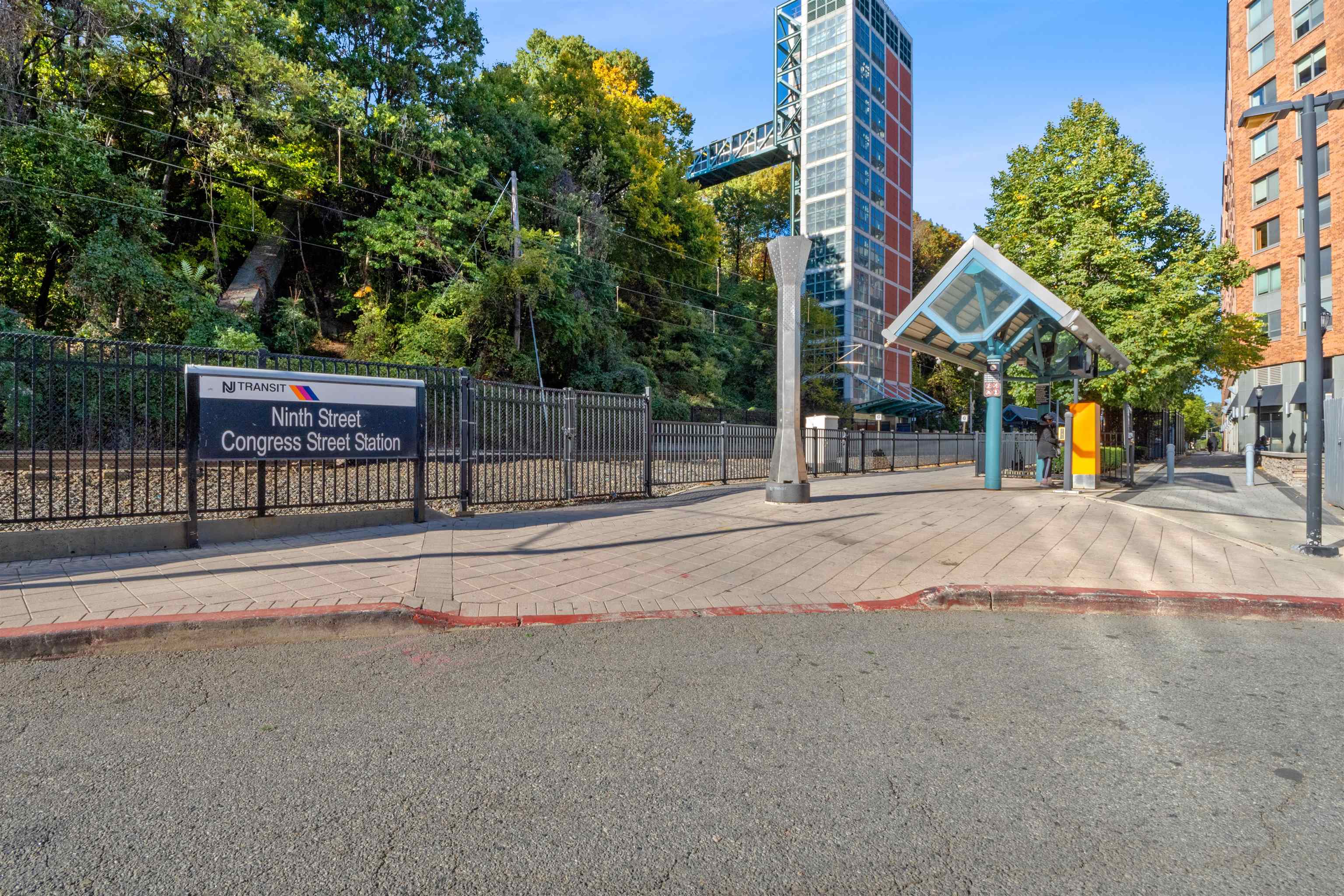 208 OGDEN AVE Unit: #2