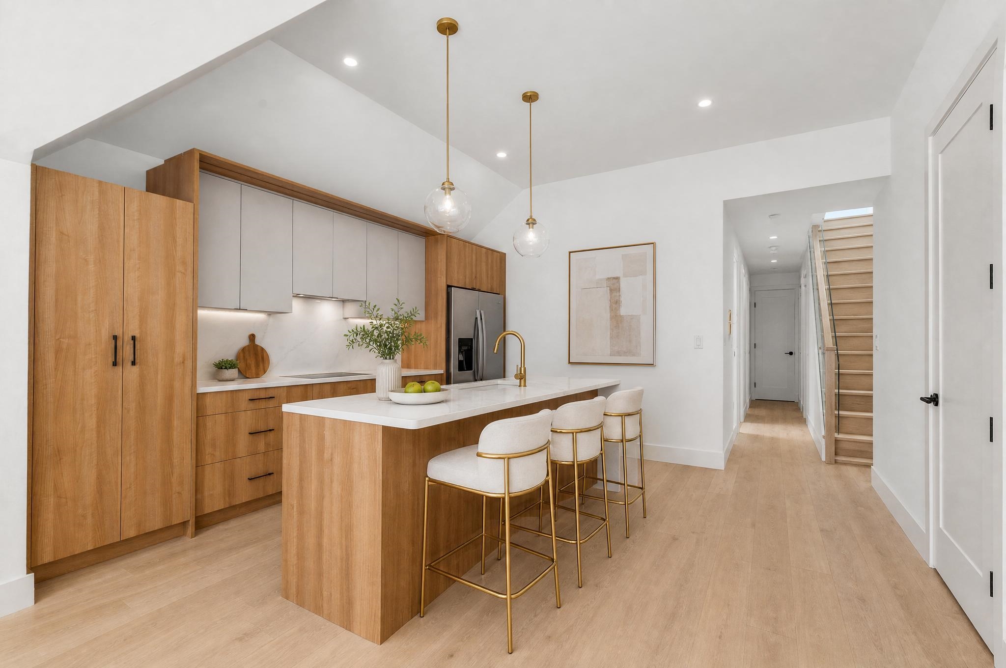 85 SHERMAN PL Unit: 2