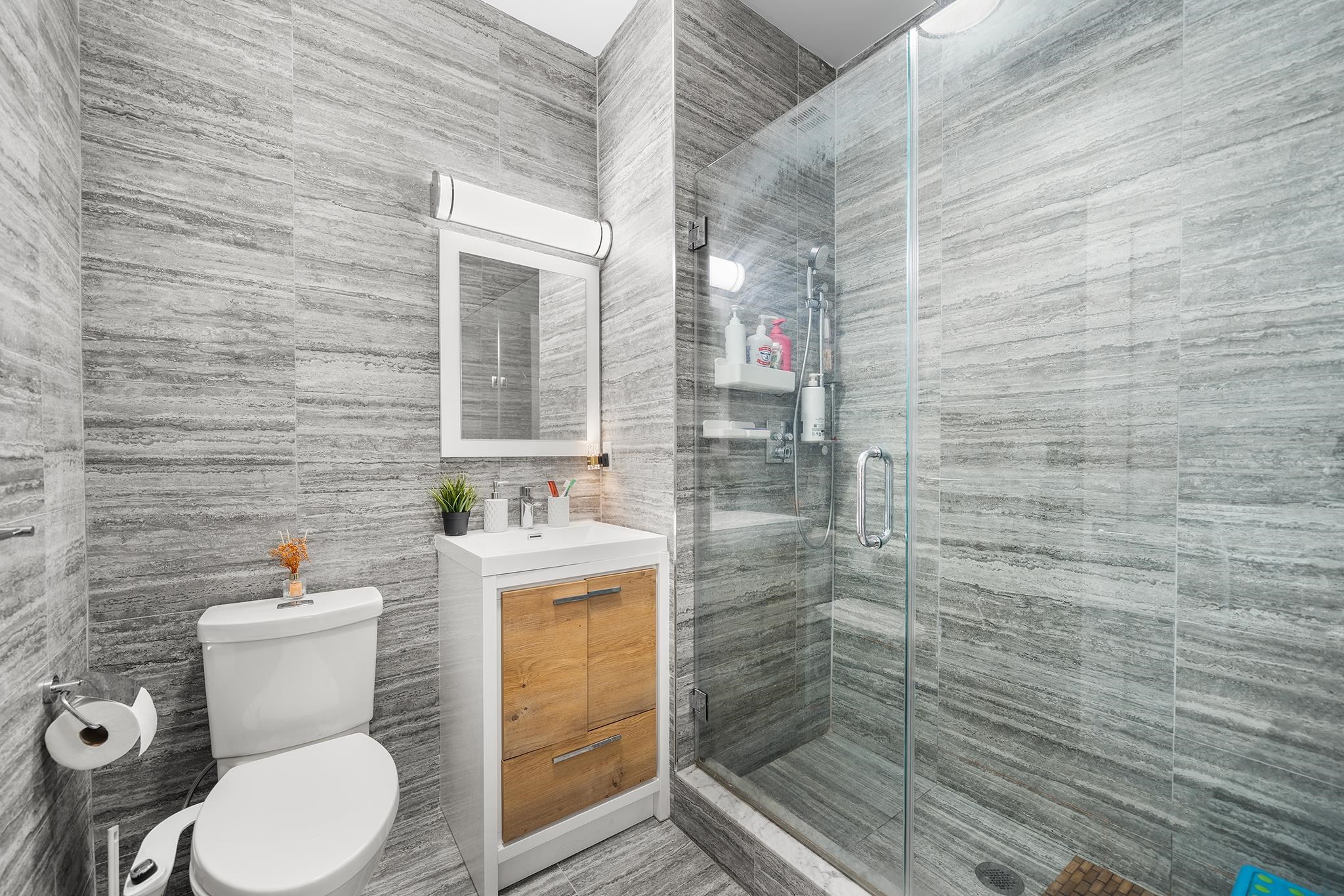 1601 MANHATTAN AVE Unit: 203