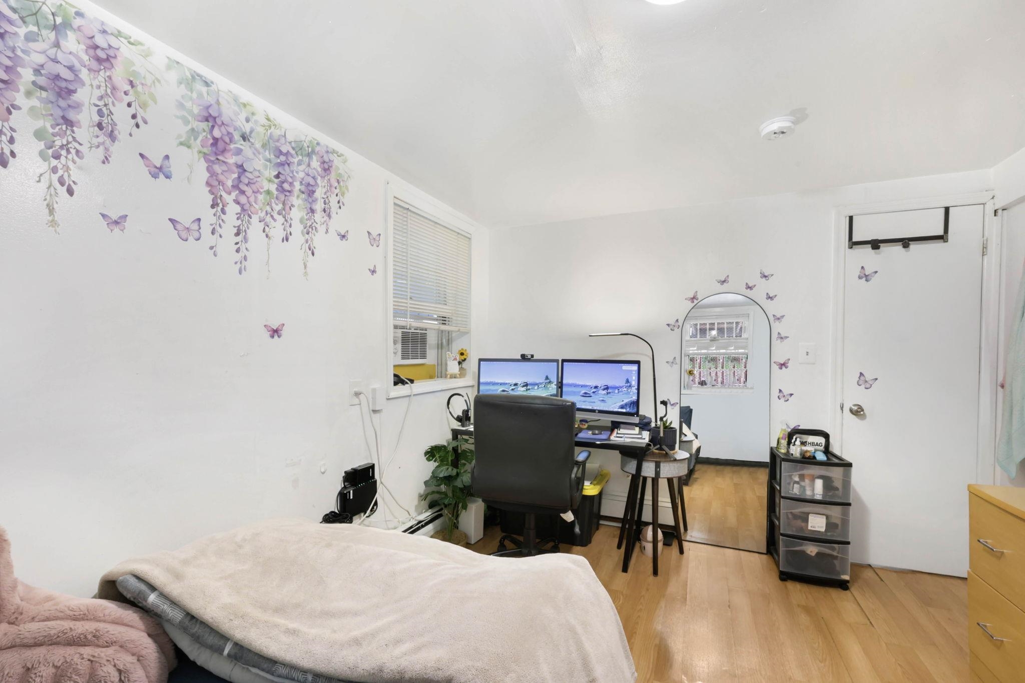 425 MANILA AVE Unit: #1