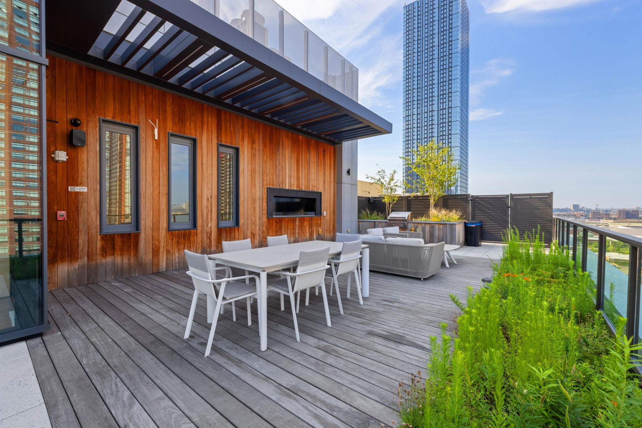 144 1ST ST Unit: 12S
