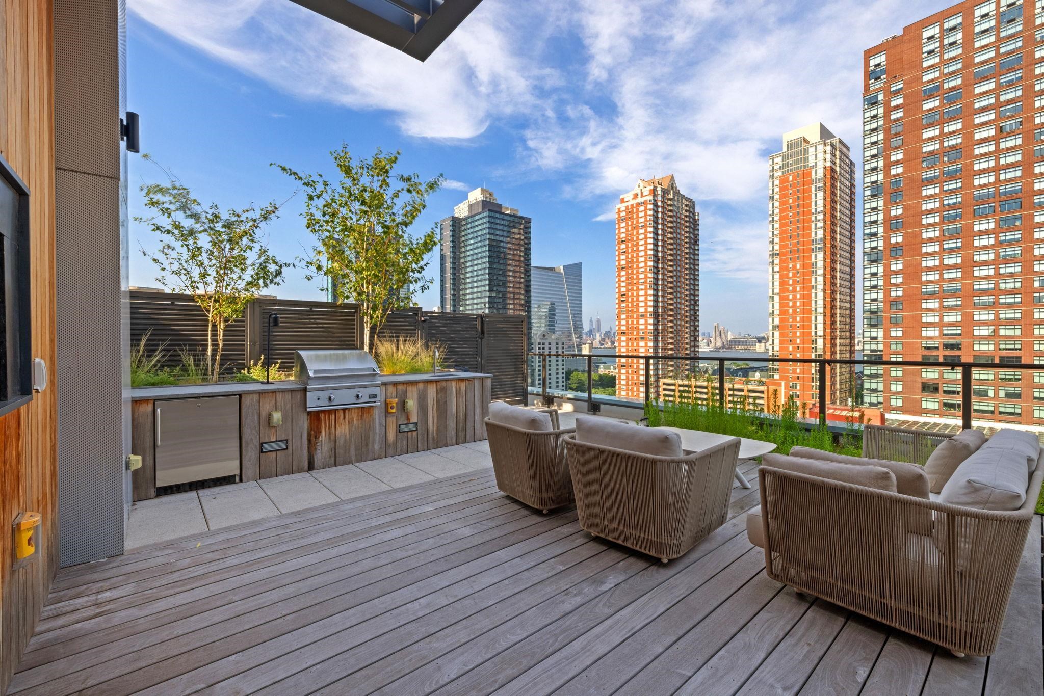 144 1ST ST Unit: 12S