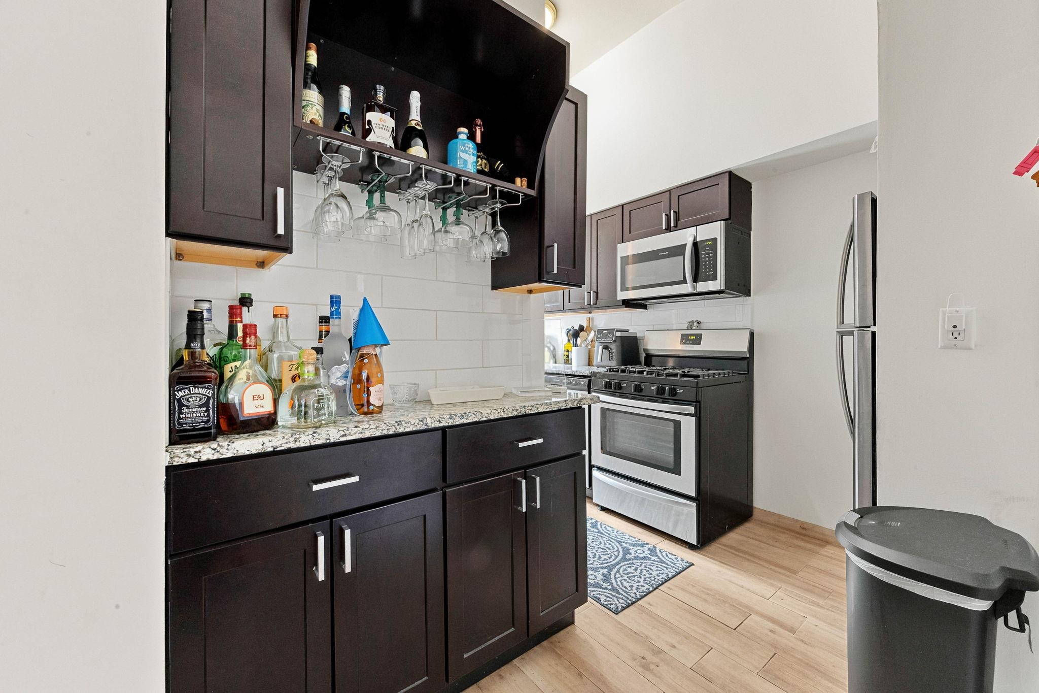 1017 PARK AVE Unit: 1