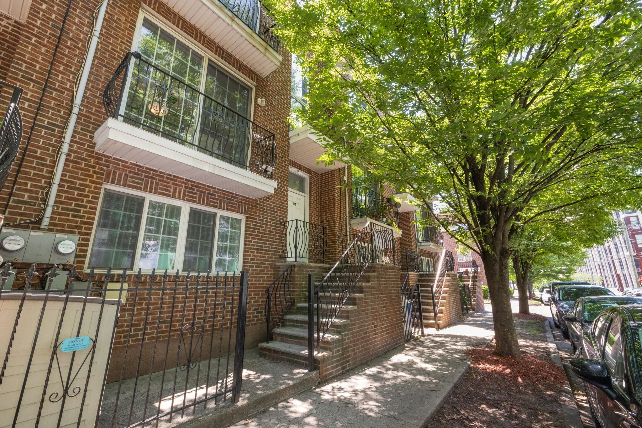 120 GARABRANDT ST Unit: 1