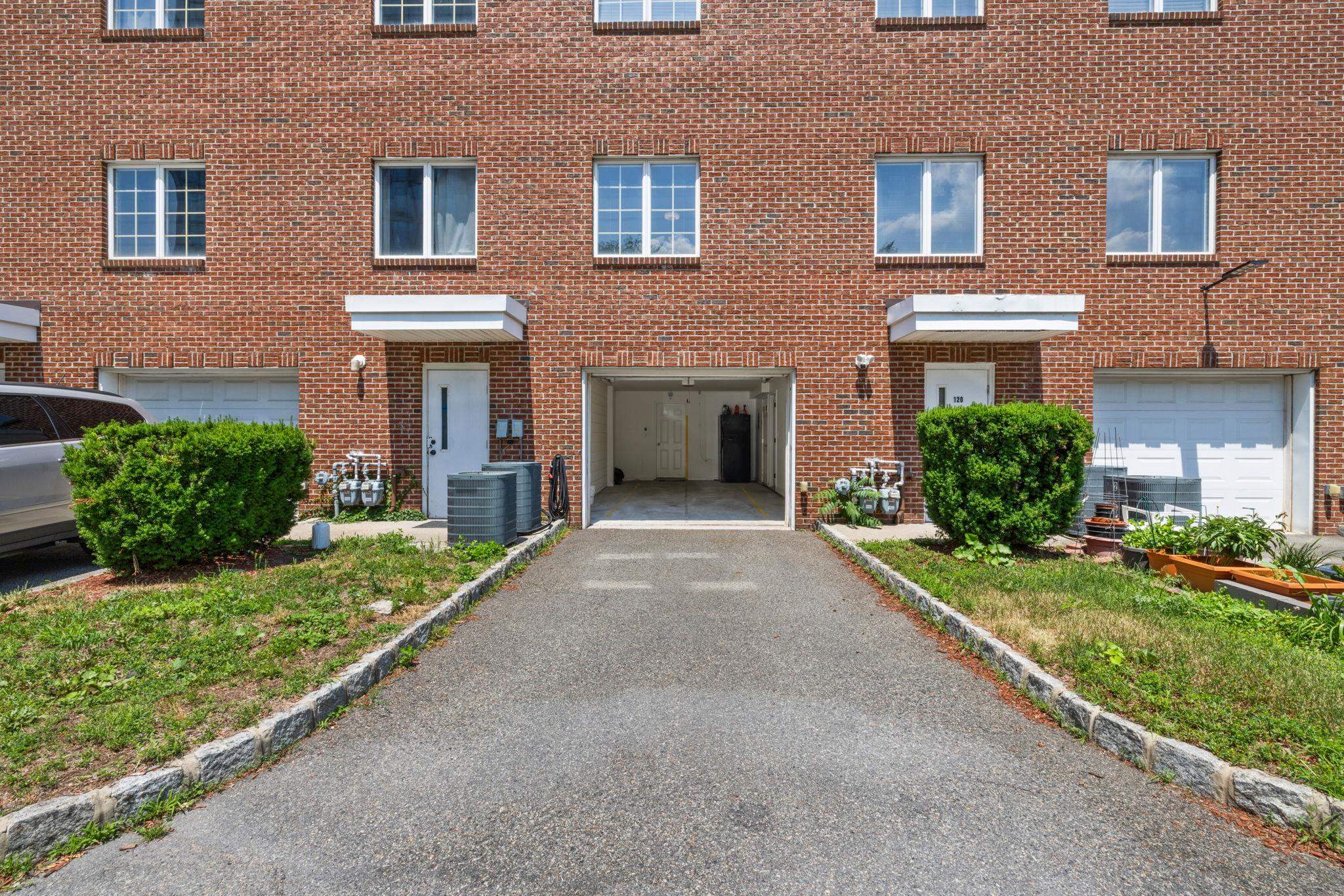 120 GARABRANDT ST Unit: 1