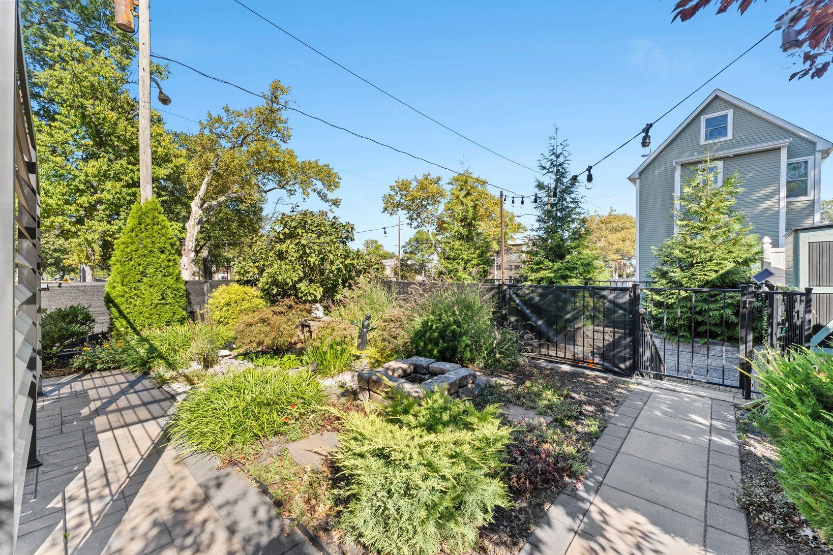 76 CONDICT ST
