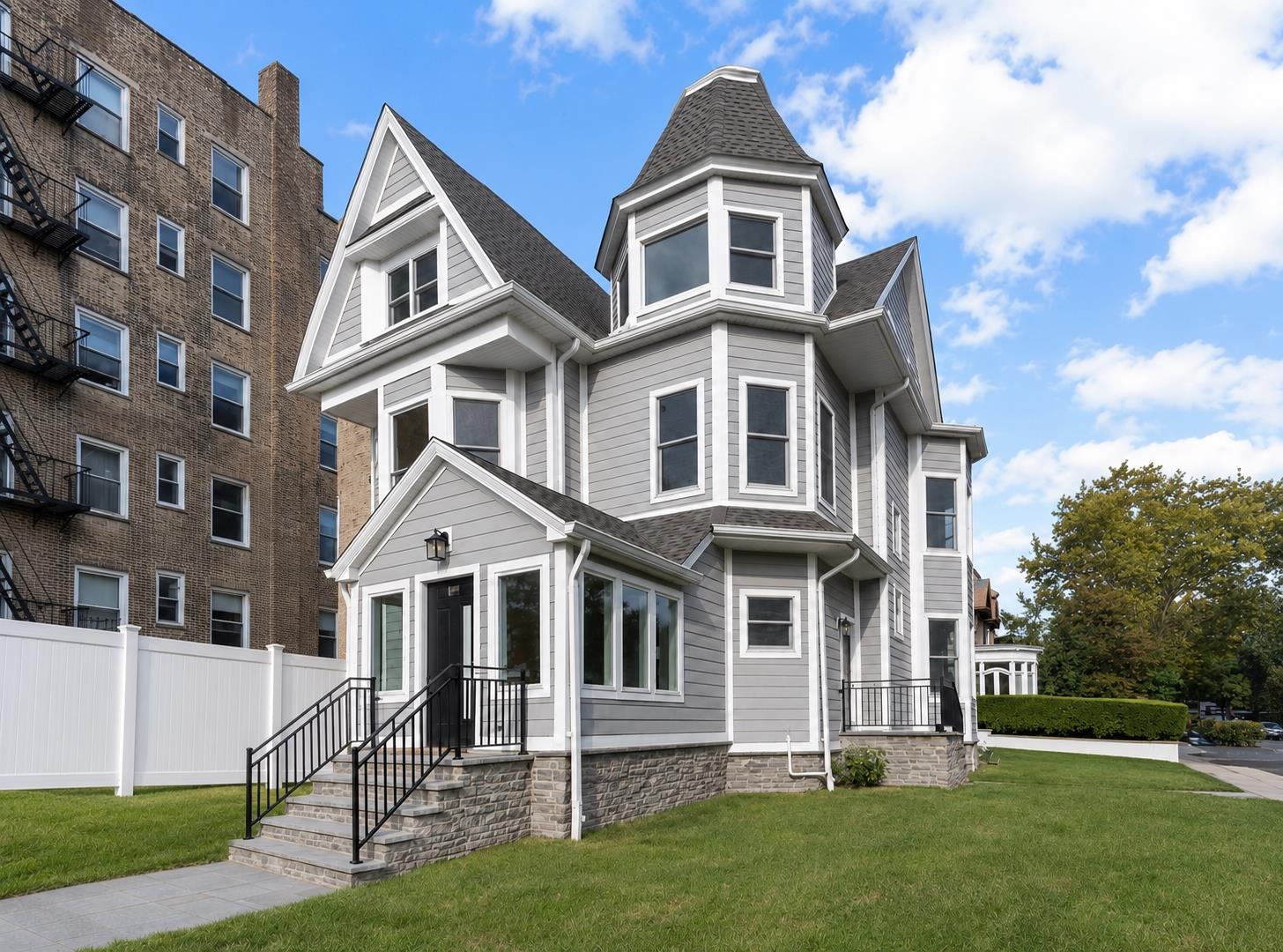 859 BLVD EAST