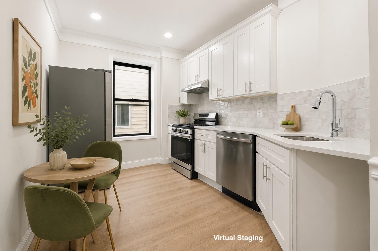 81 ROMAINE AVE Unit: 2 (1R)