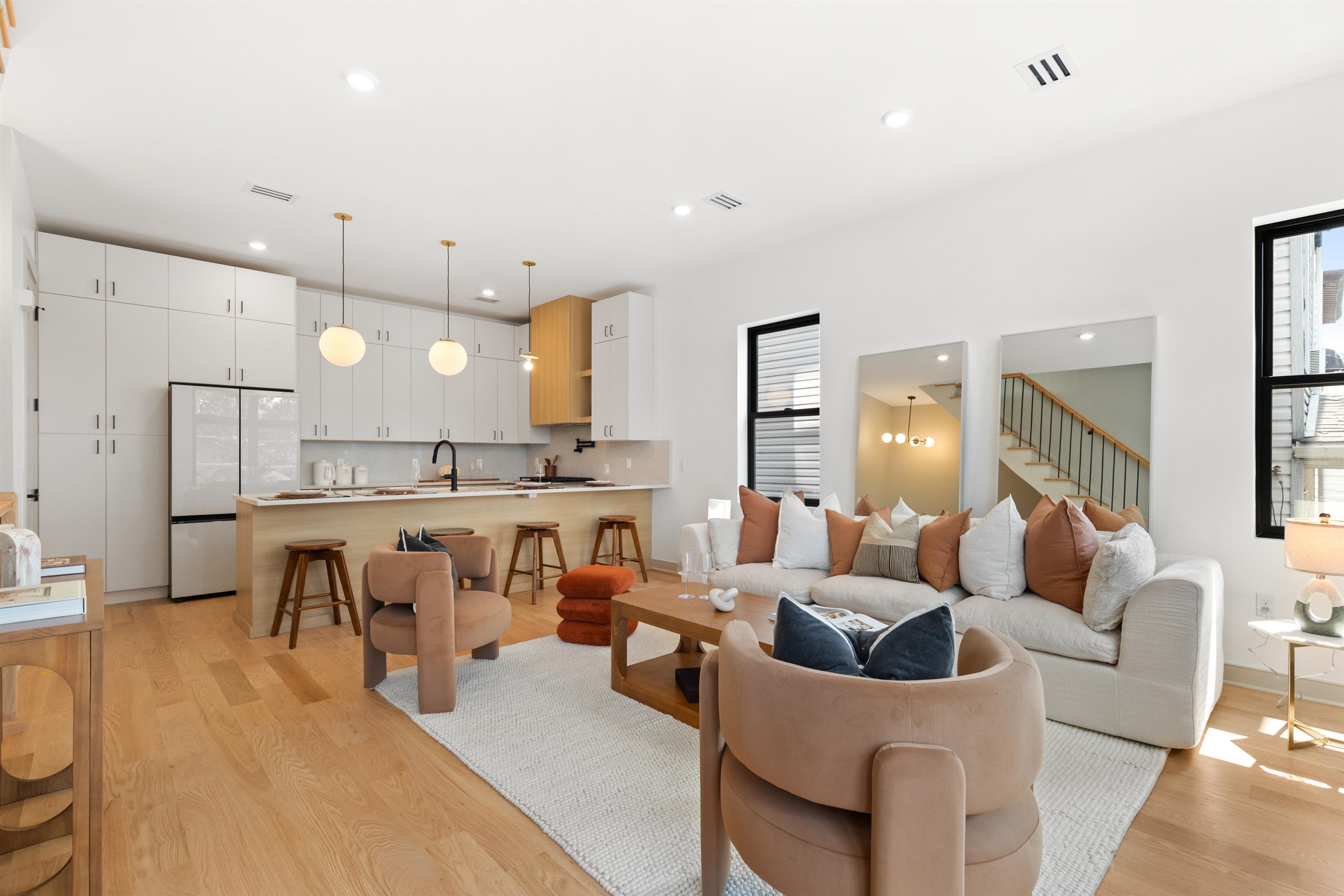 322 PRINCETON AVE Unit: Unit 2