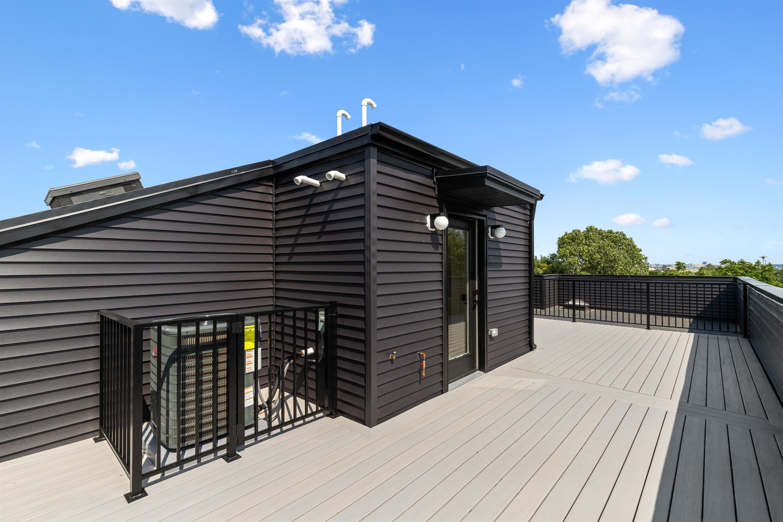 322 PRINCETON AVE Unit: Unit 2