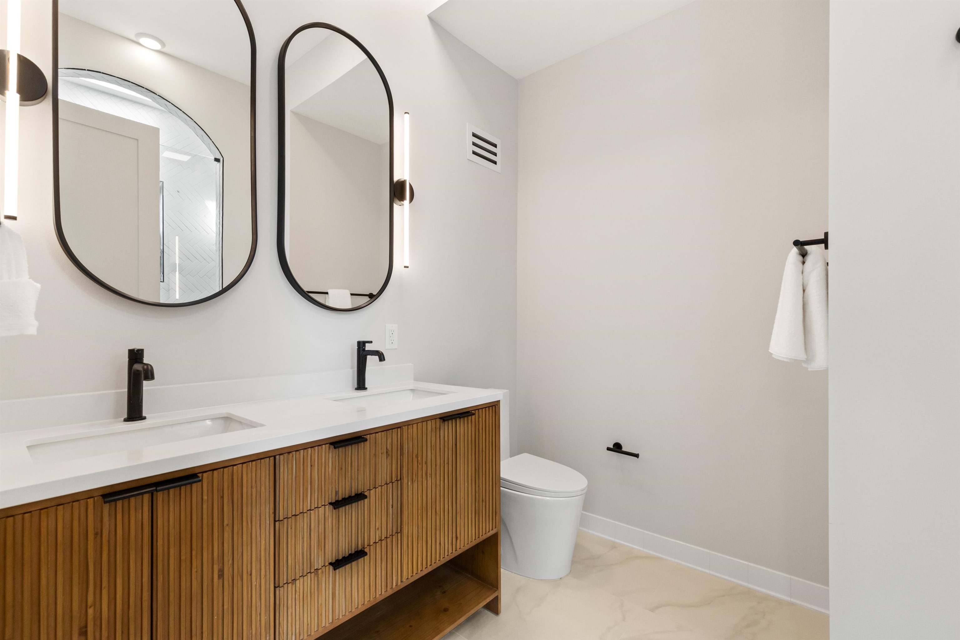 322 PRINCETON AVE Unit: Unit 2