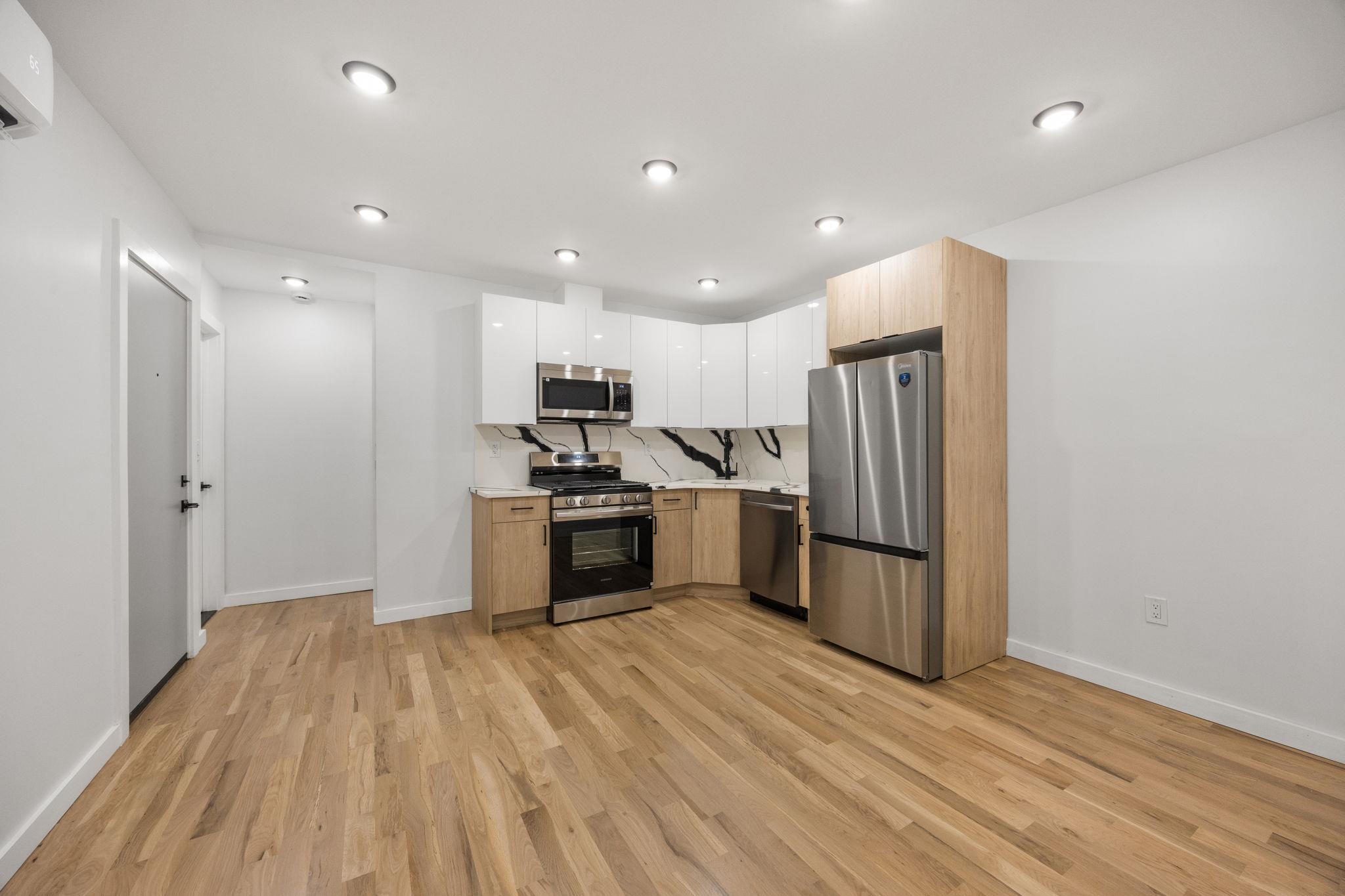 294 HOBOKEN AVE Unit: 2