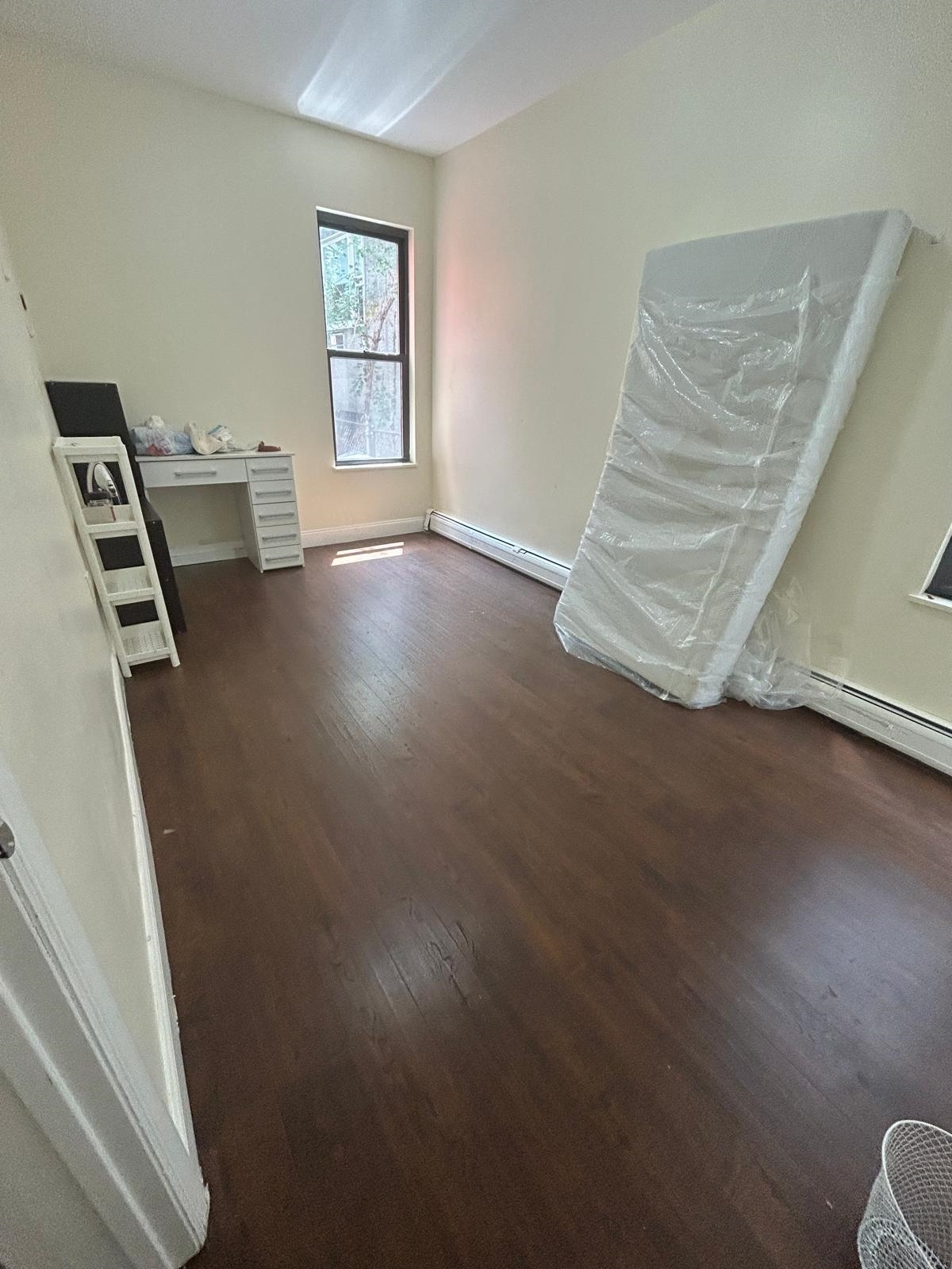 852 WEST SIDE AVE