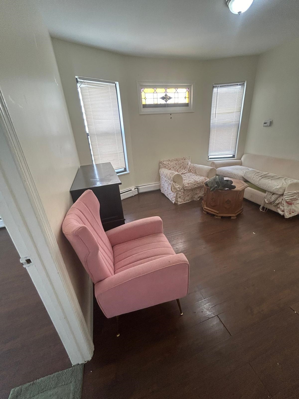 852 WEST SIDE AVE