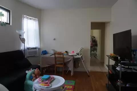 852 WEST SIDE AVE