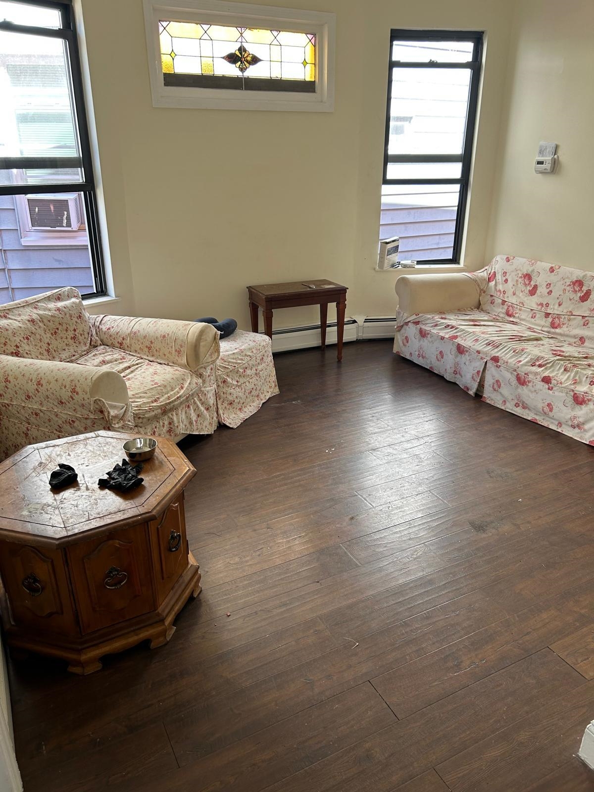 852 WEST SIDE AVE