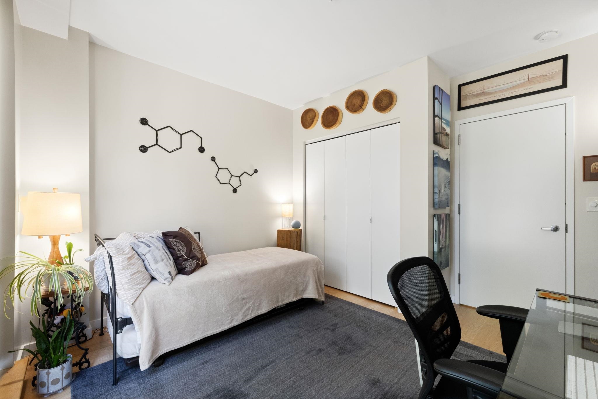 222 MONTGOMERY ST Unit: 1-J