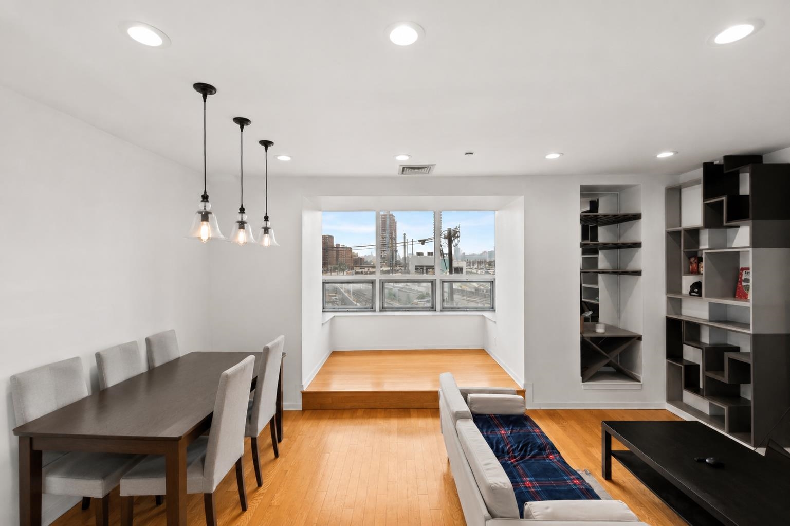689 LUIS M MARIN BLVD Unit: 407