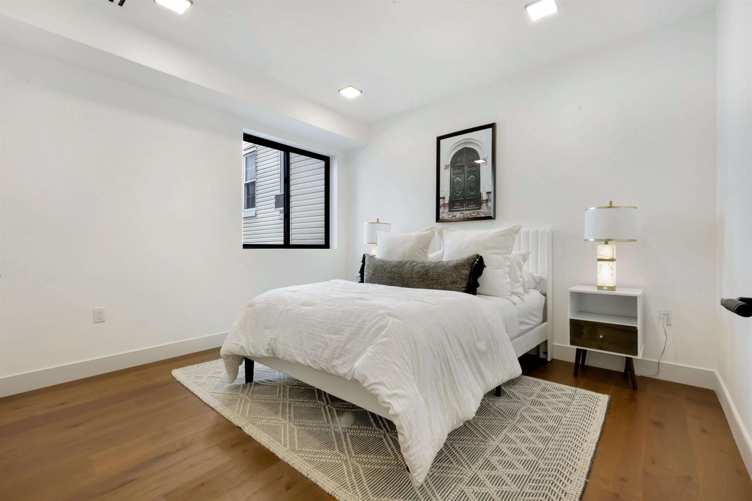 262 NEW YORK AVE Unit: 301