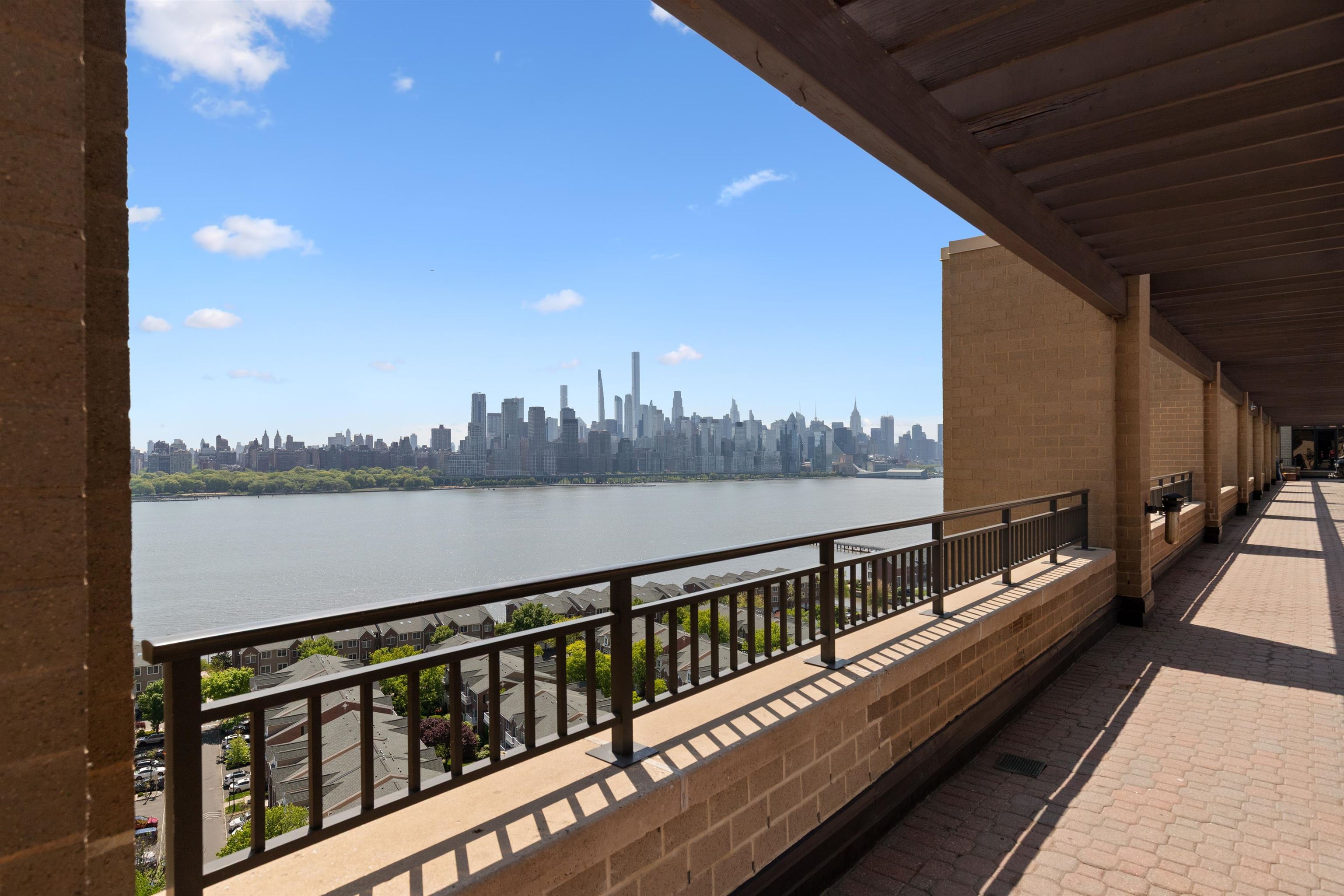 7004 BLVD EAST Unit: 9A