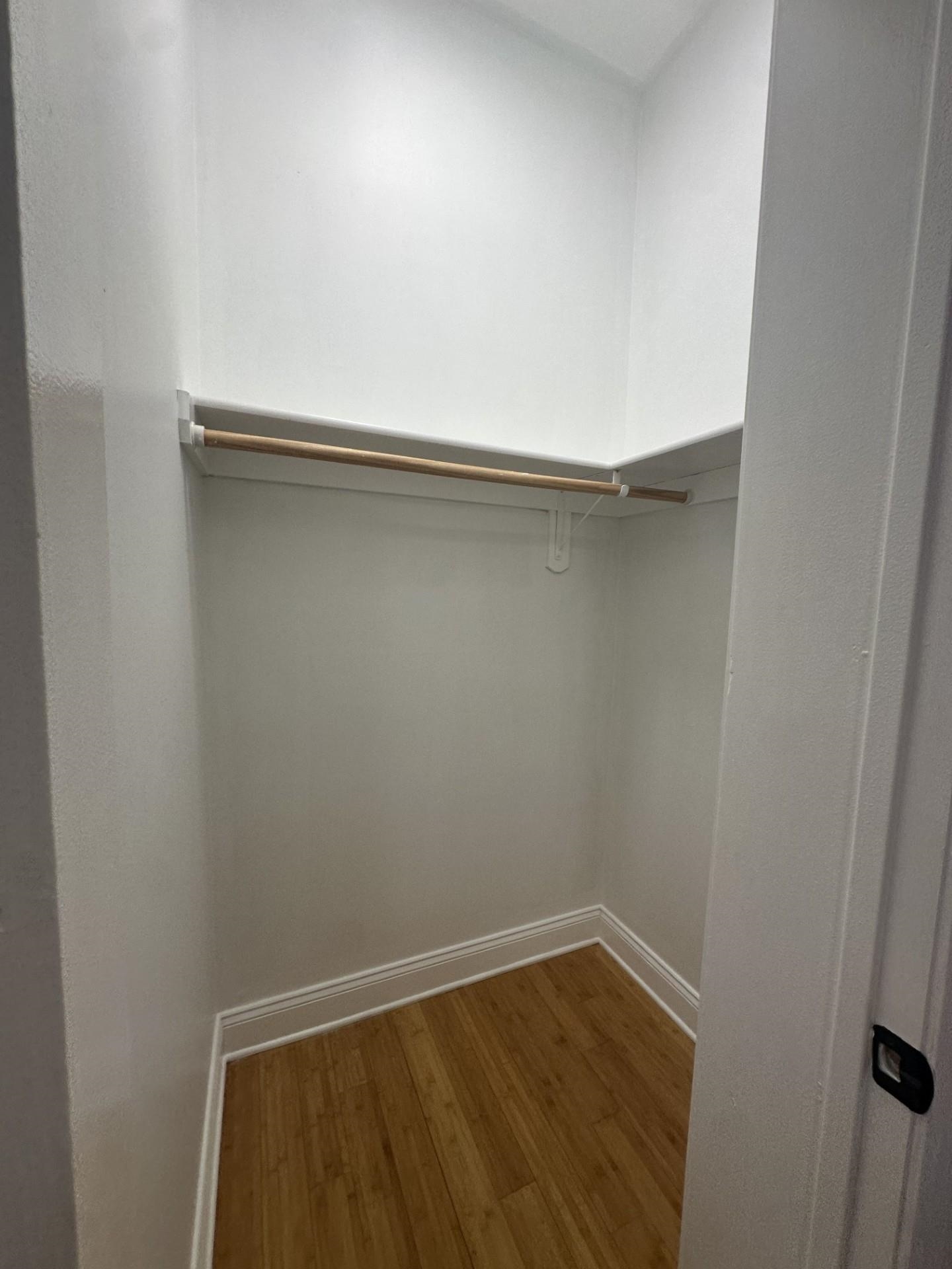 5 MONITOR ST Unit: 305