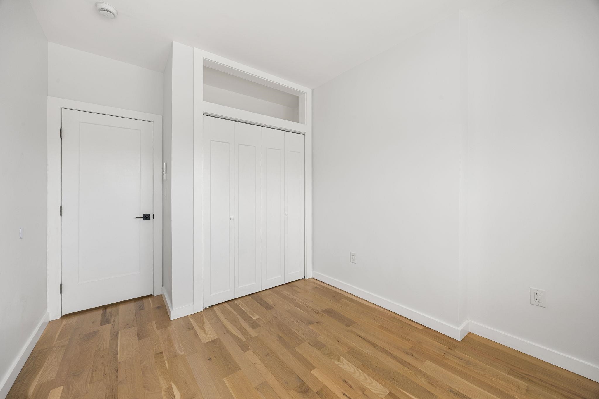 294 HOBOKEN AVE Unit: 3