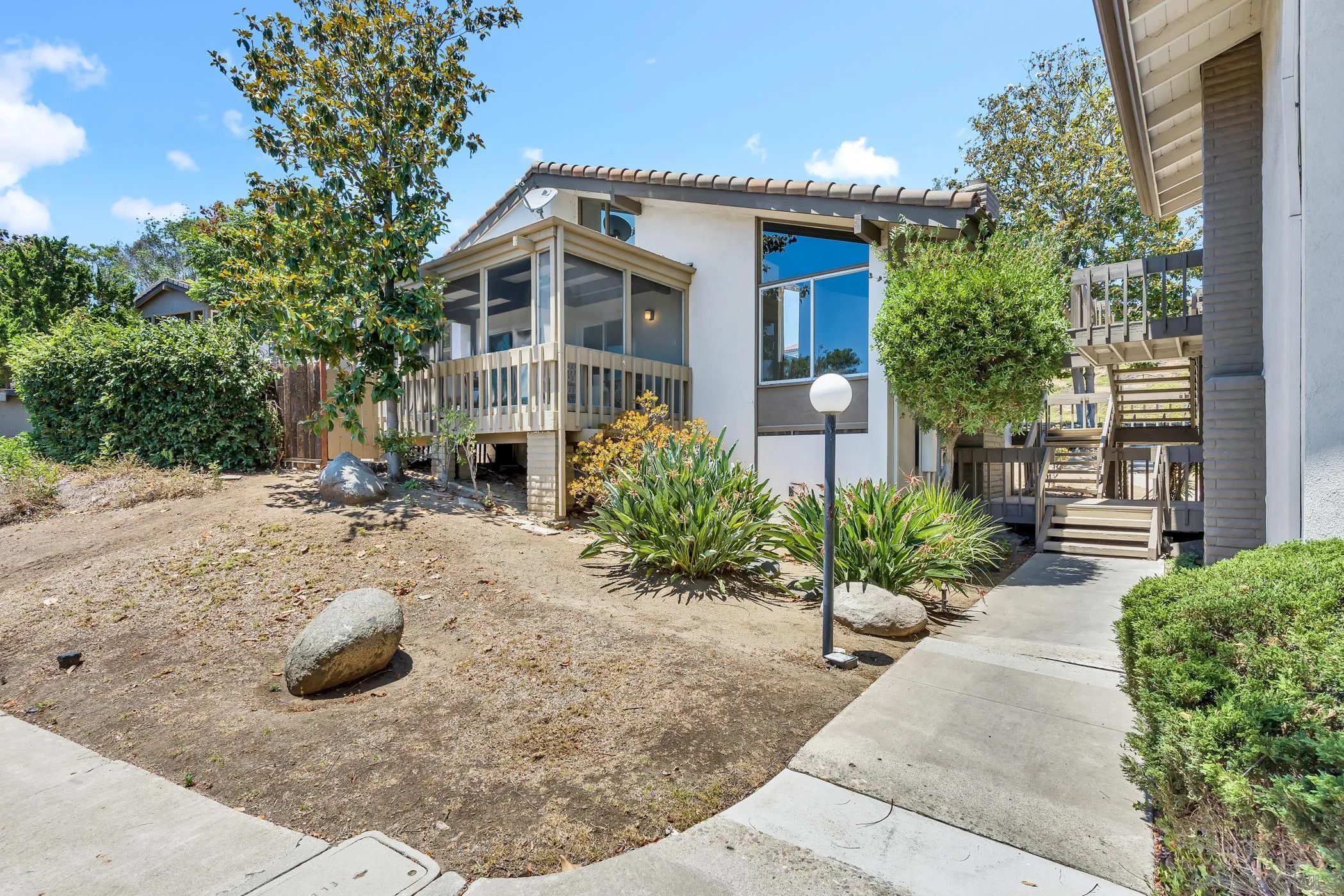 17189 Bernardo Center